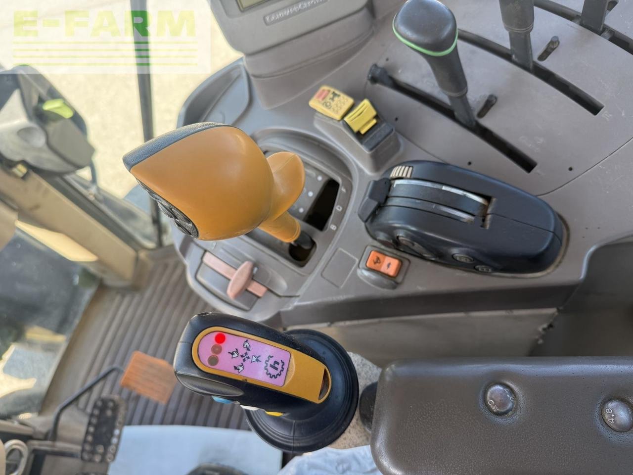 Traktor des Typs John Deere 6330 premium plus, Gebrauchtmaschine in MÜHLEN (Bild 14)