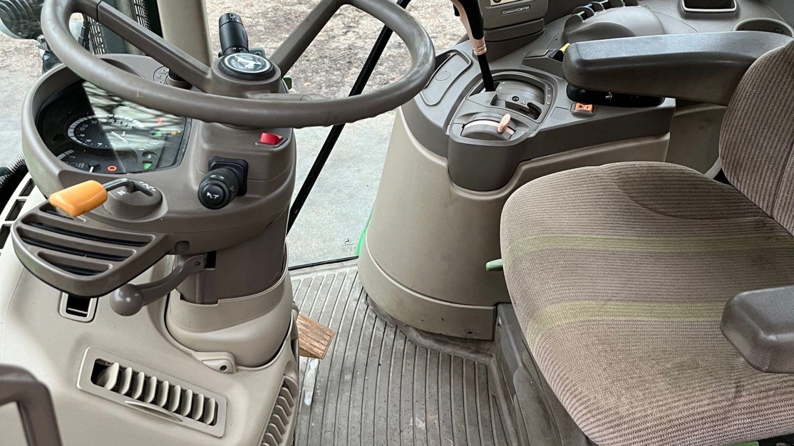 Traktor del tipo John Deere 6330 PREMIUM TLS, Gebrauchtmaschine en Varde (Imagen 4)