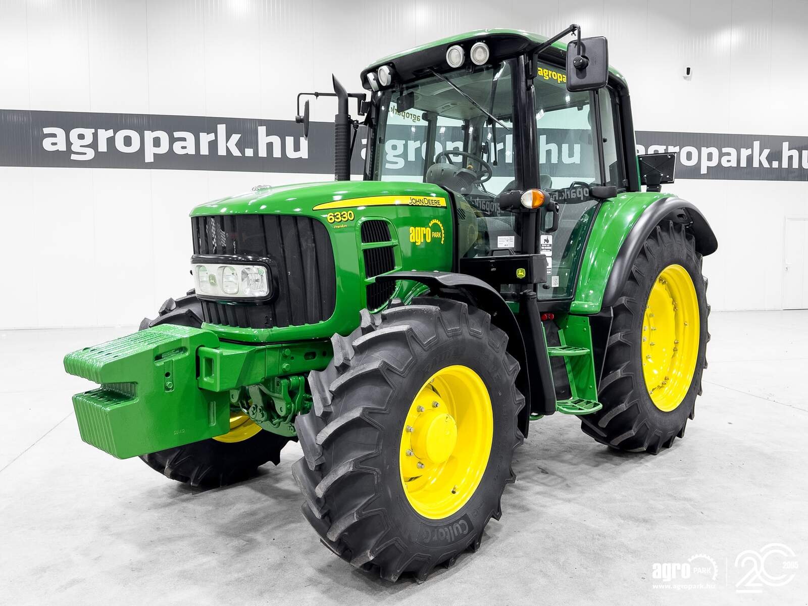 Traktor typu John Deere 6330 Premium, Gebrauchtmaschine v Csengele (Obrázek 1)