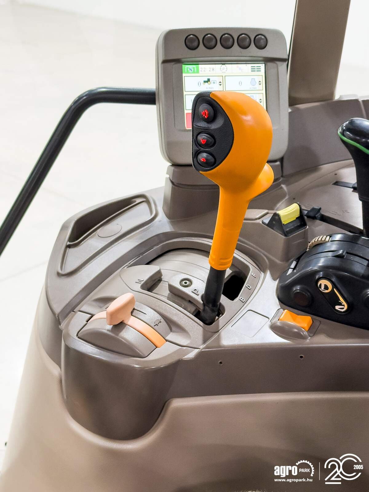 Traktor typu John Deere 6330 Premium, Gebrauchtmaschine v Csengele (Obrázek 13)