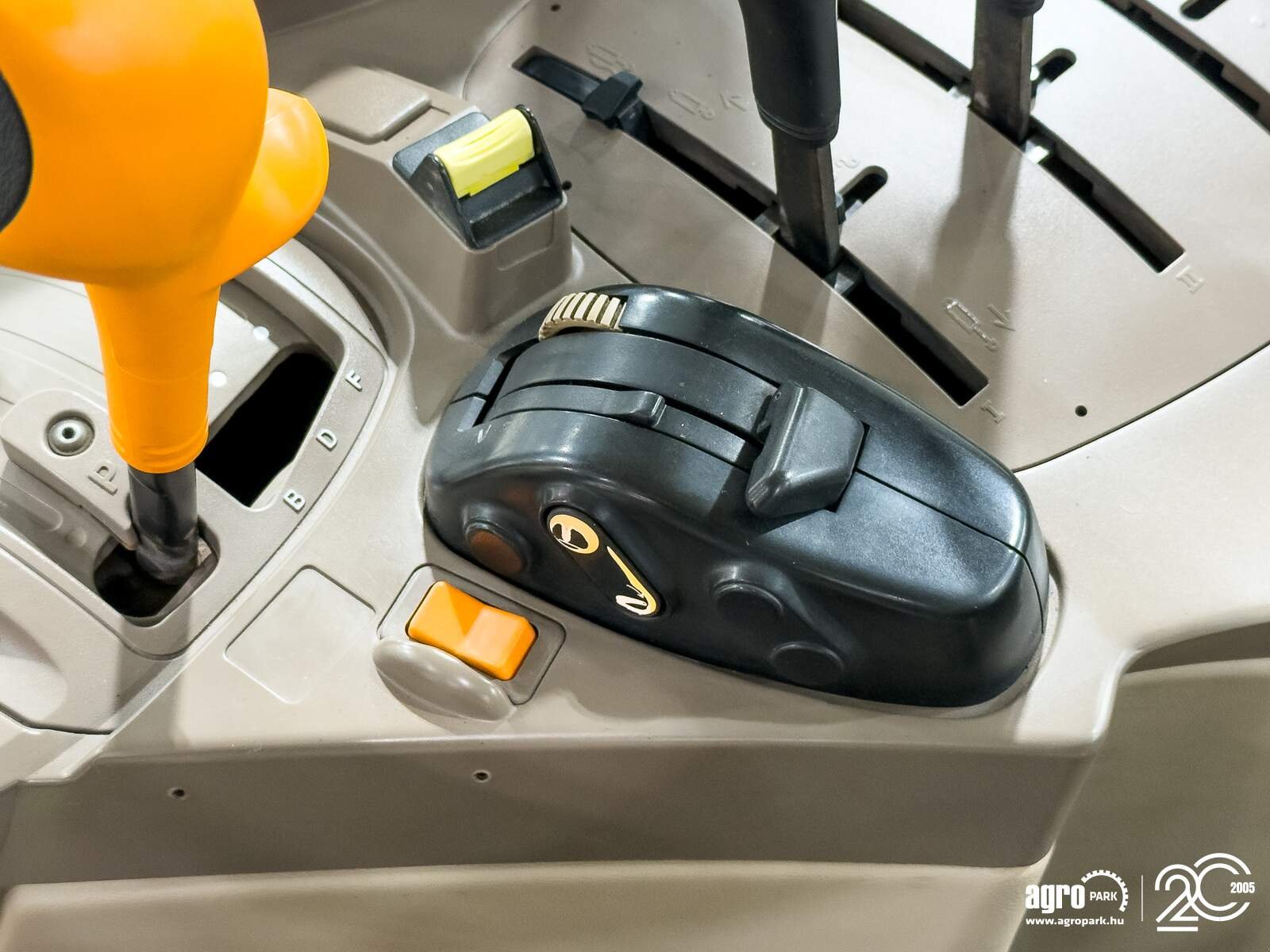 Traktor typu John Deere 6330 Premium, Gebrauchtmaschine v Csengele (Obrázek 15)