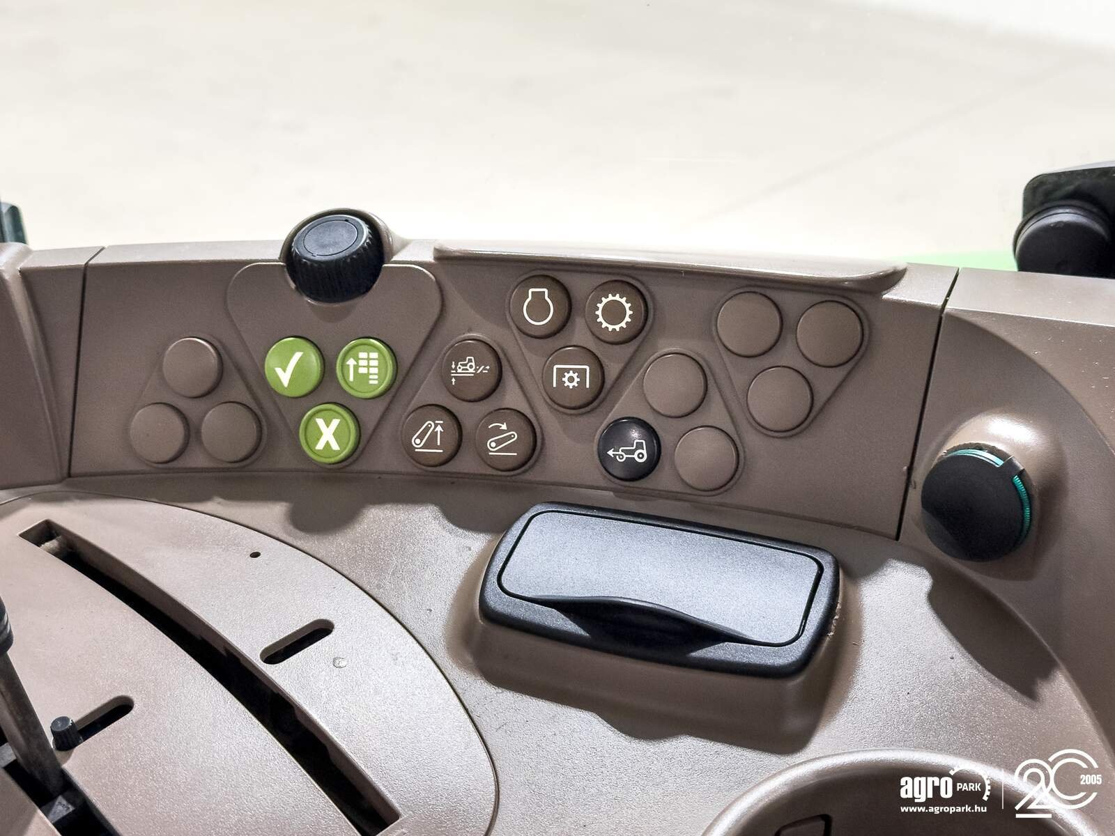 Traktor typu John Deere 6330 Premium, Gebrauchtmaschine v Csengele (Obrázek 17)
