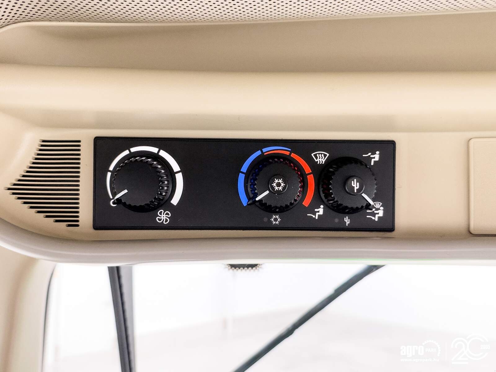 Traktor typu John Deere 6330 Premium, Gebrauchtmaschine v Csengele (Obrázek 22)