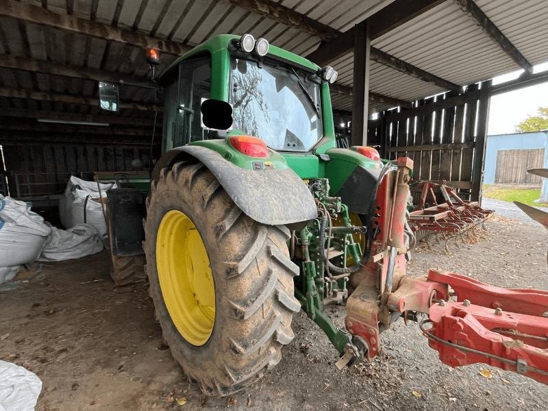 Traktor typu John Deere 6330 PREMIUM, Gebrauchtmaschine v LE PONT CHRETIEN (Obrázek 5)