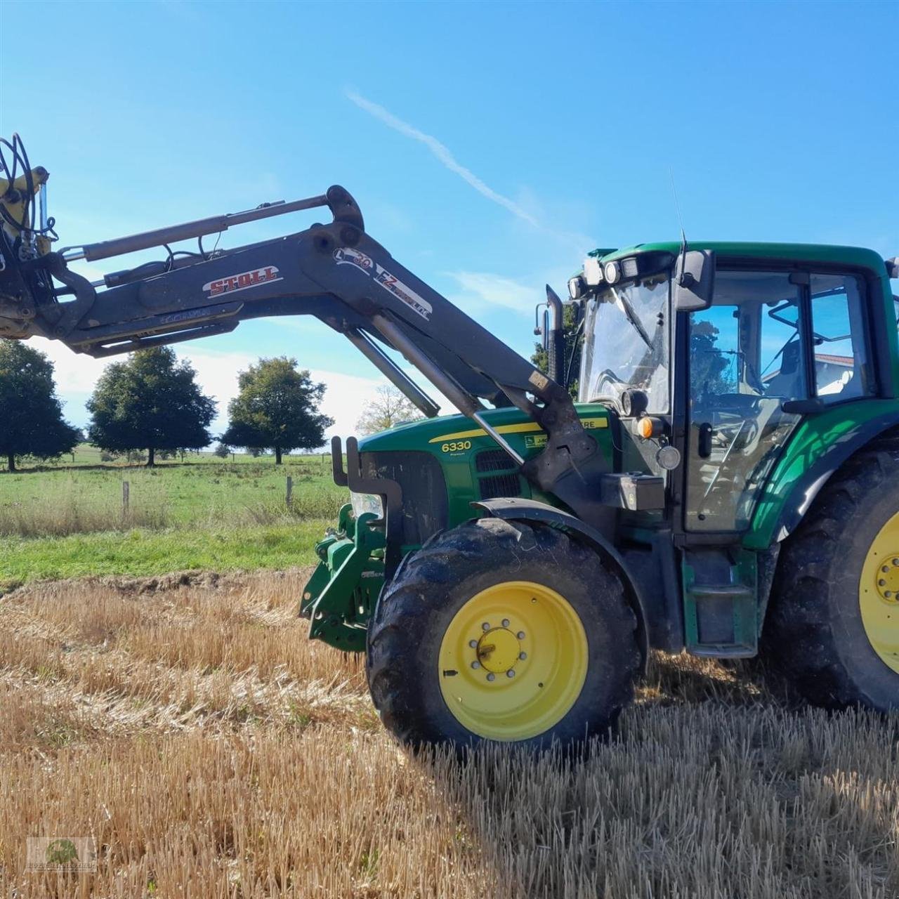 Traktor of the type John Deere 6330 Premium, Gebrauchtmaschine in Hofheim (Picture 10)