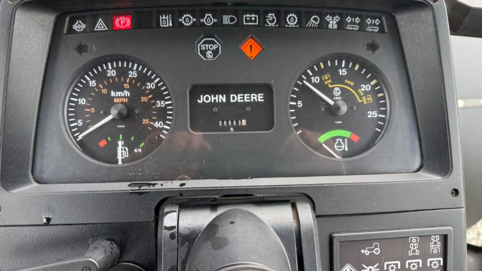 Traktor типа John Deere 6400 SE, Gebrauchtmaschine в Hadsten (Фотография 20)