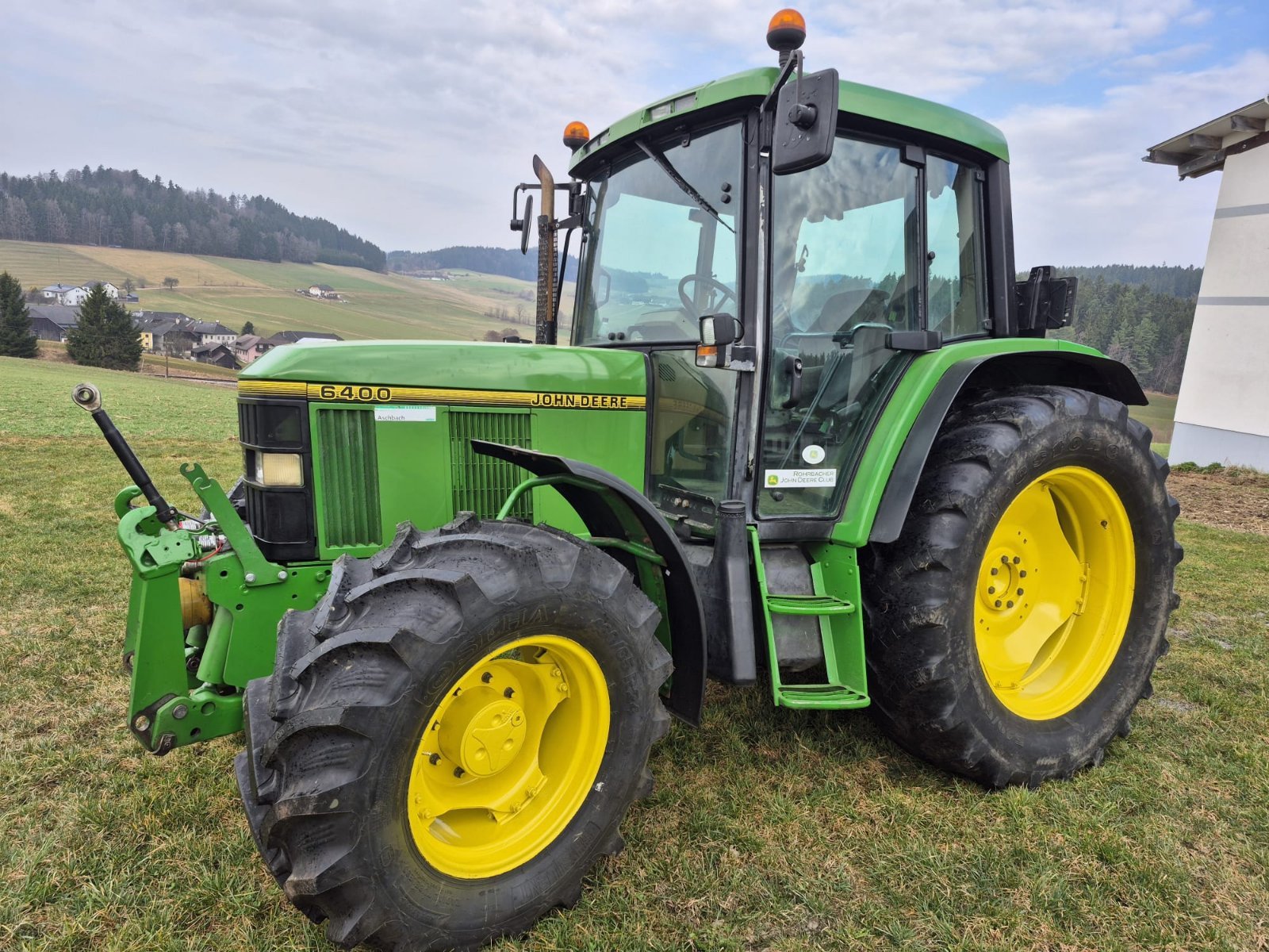 Traktor des Typs John Deere 6400, Gebrauchtmaschine in Oepping  (Bild 1)