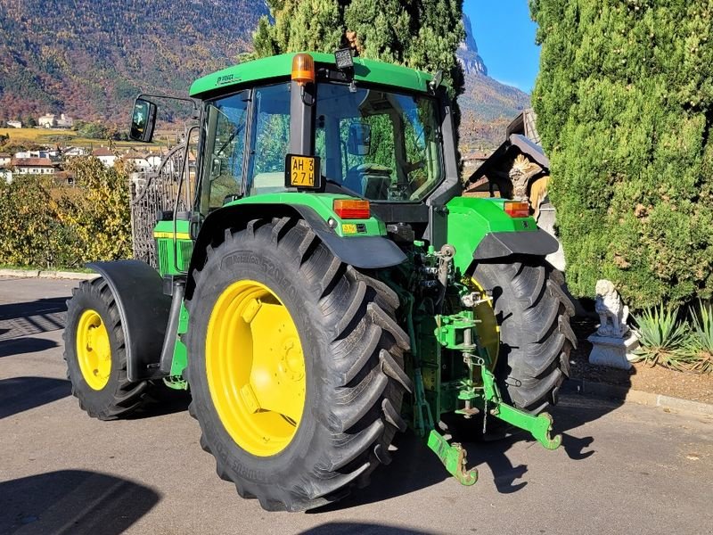 Traktor des Typs John Deere 6410 GB330, Gebrauchtmaschine in Eppan (BZ) (Bild 2)