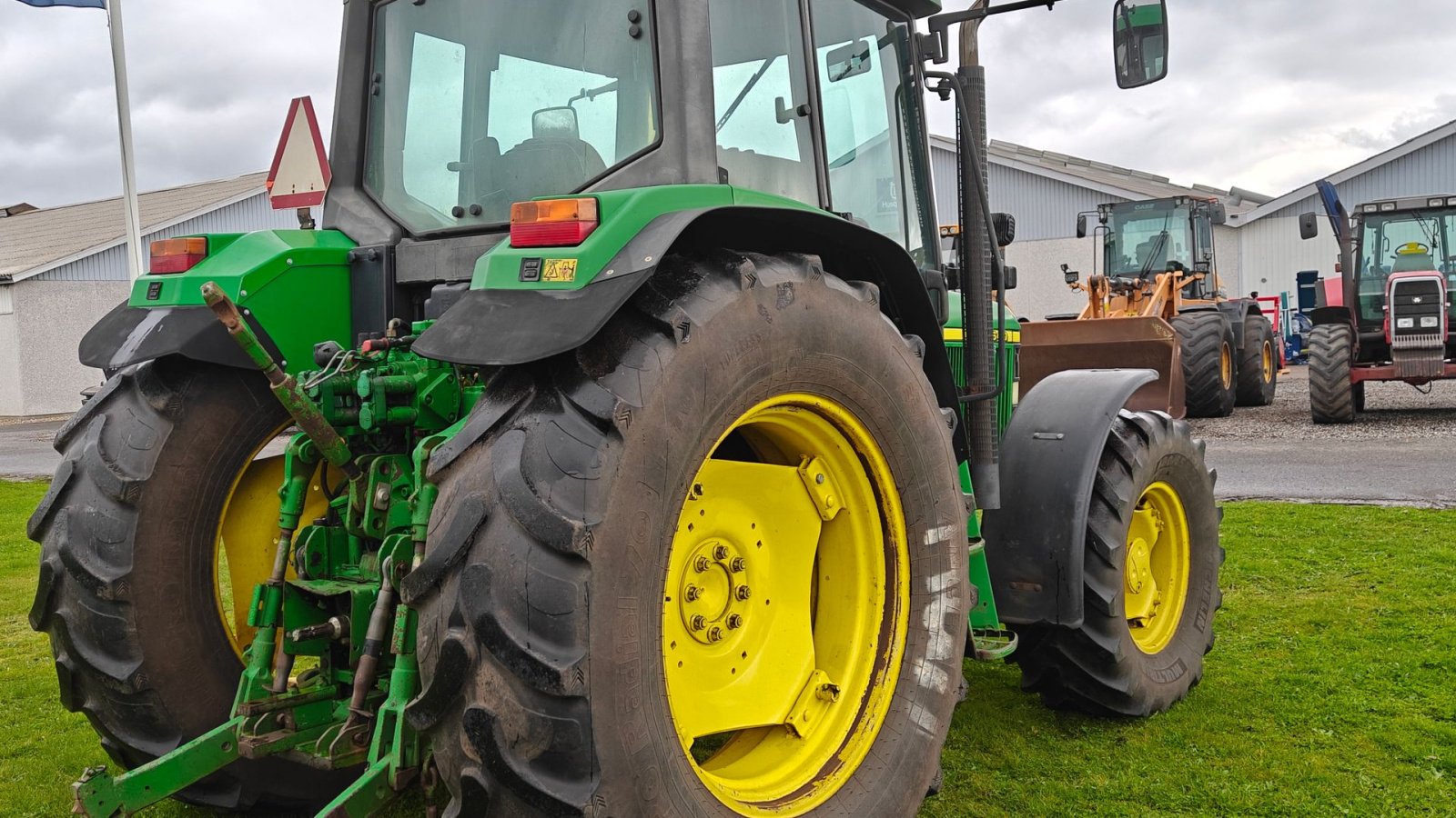 Traktor типа John Deere 6410, Gebrauchtmaschine в Holstebro (Фотография 3)