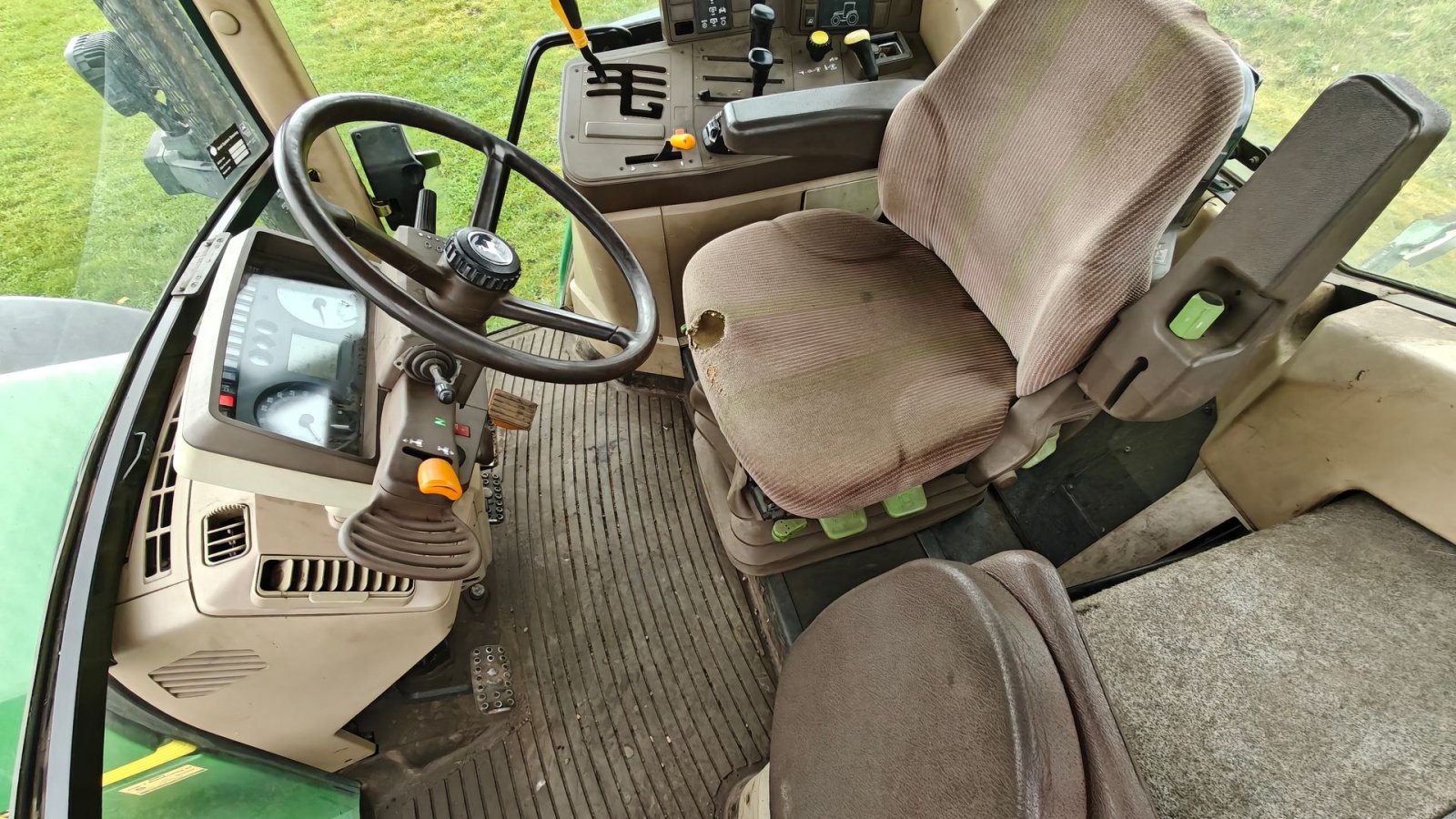 Traktor типа John Deere 6410, Gebrauchtmaschine в Holstebro (Фотография 5)