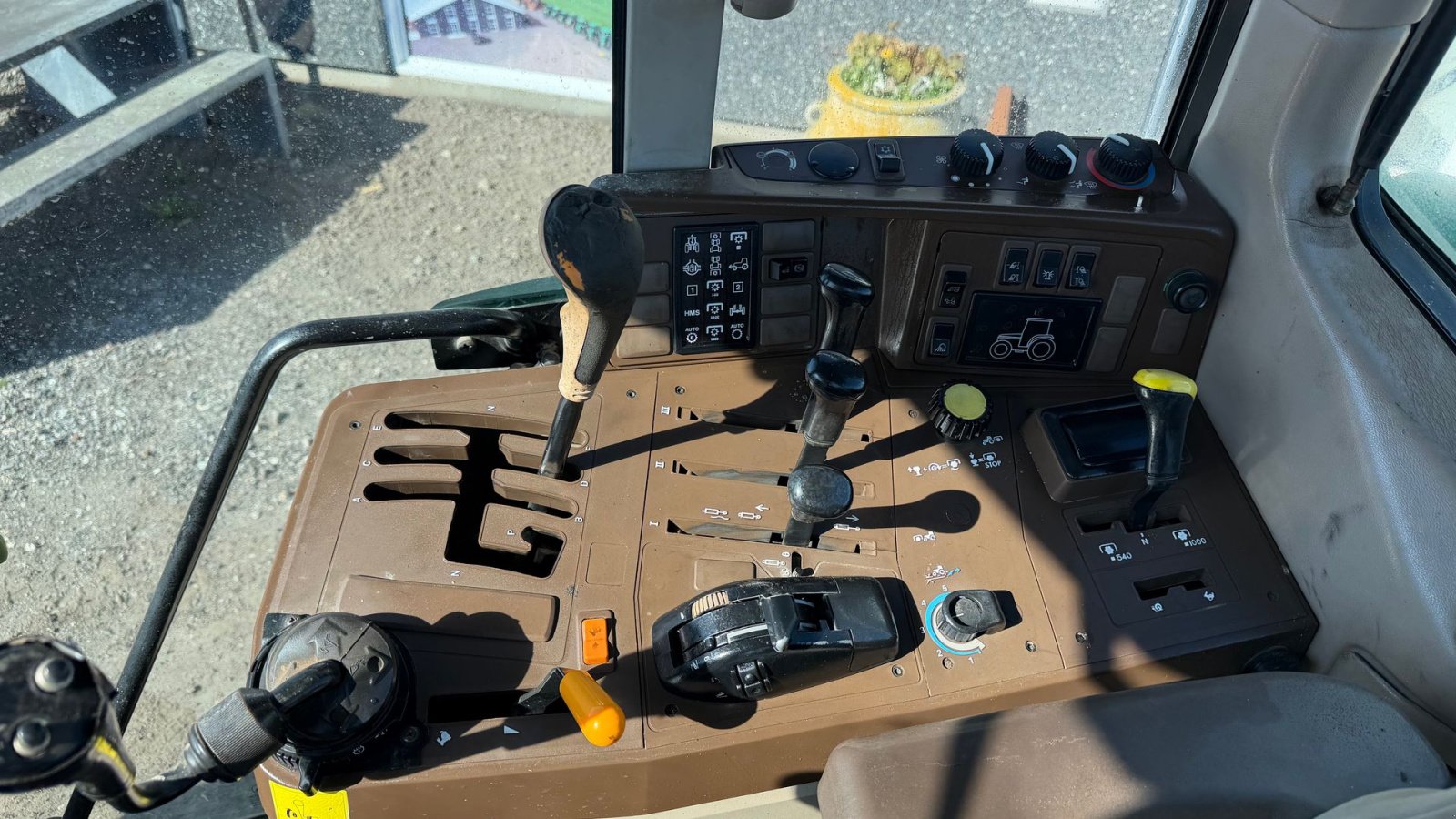 Traktor za tip John Deere 6420 Med Frontlæsser, Gebrauchtmaschine u Dronninglund (Slika 9)