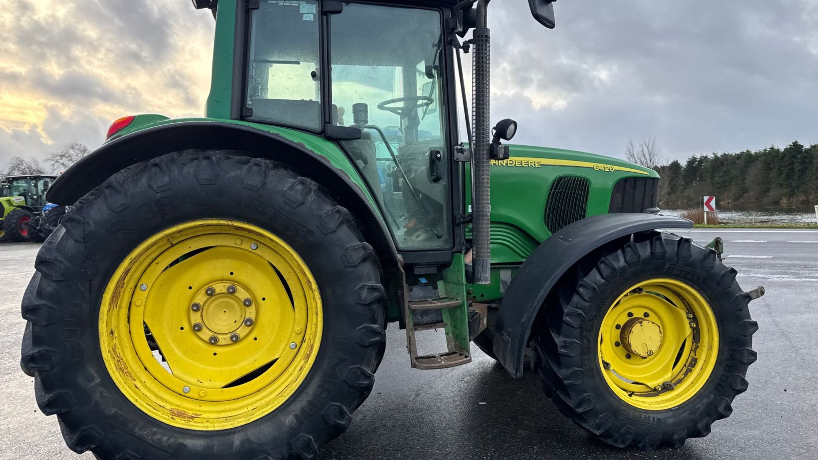 Traktor του τύπου John Deere 6420 MED TLS AFFJEDRET FORAKSEL!, Gebrauchtmaschine σε Nørager (Φωτογραφία 10)