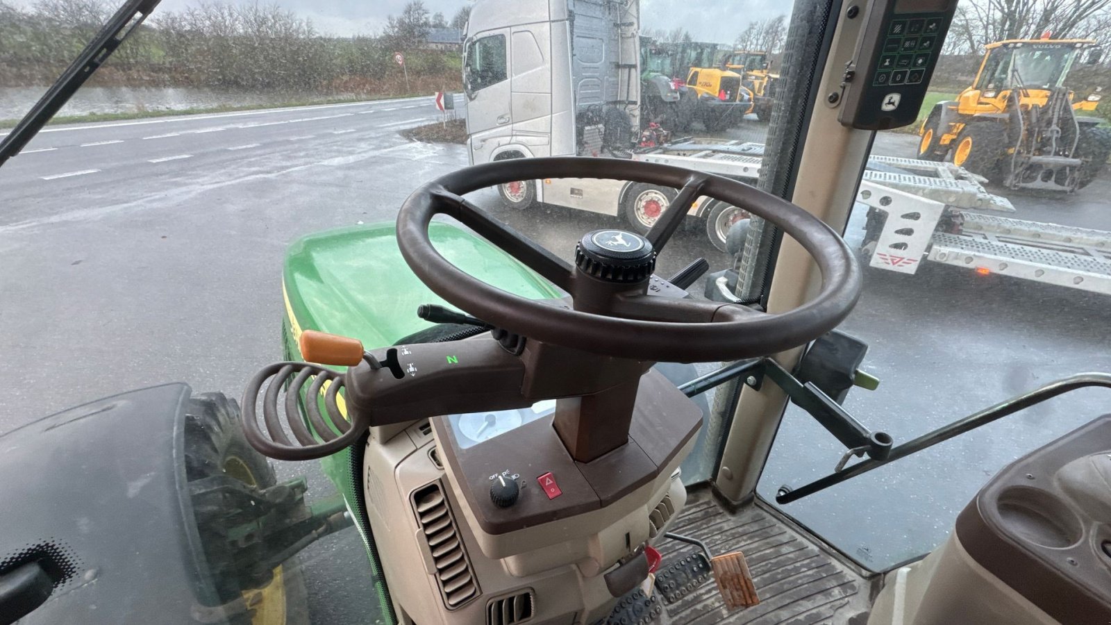 Traktor του τύπου John Deere 6420 MED TLS AFFJEDRET FORAKSEL!, Gebrauchtmaschine σε Nørager (Φωτογραφία 18)