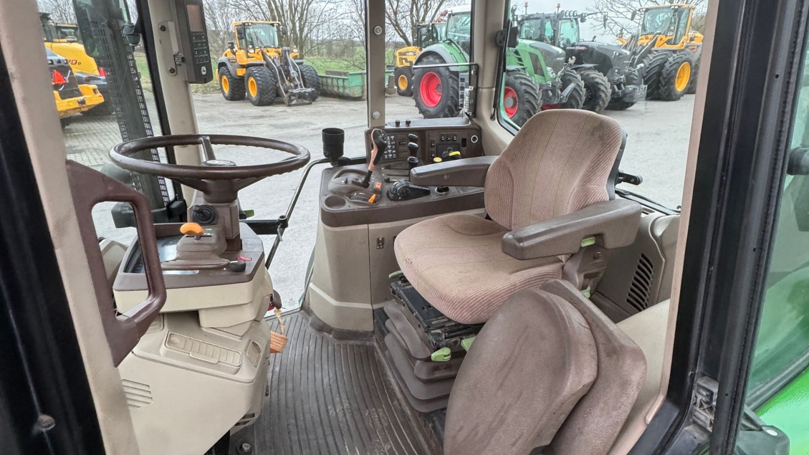 Traktor del tipo John Deere 6420 MED TLS AFFJEDRET FORAKSEL!, Gebrauchtmaschine en Nørager (Imagen 15)