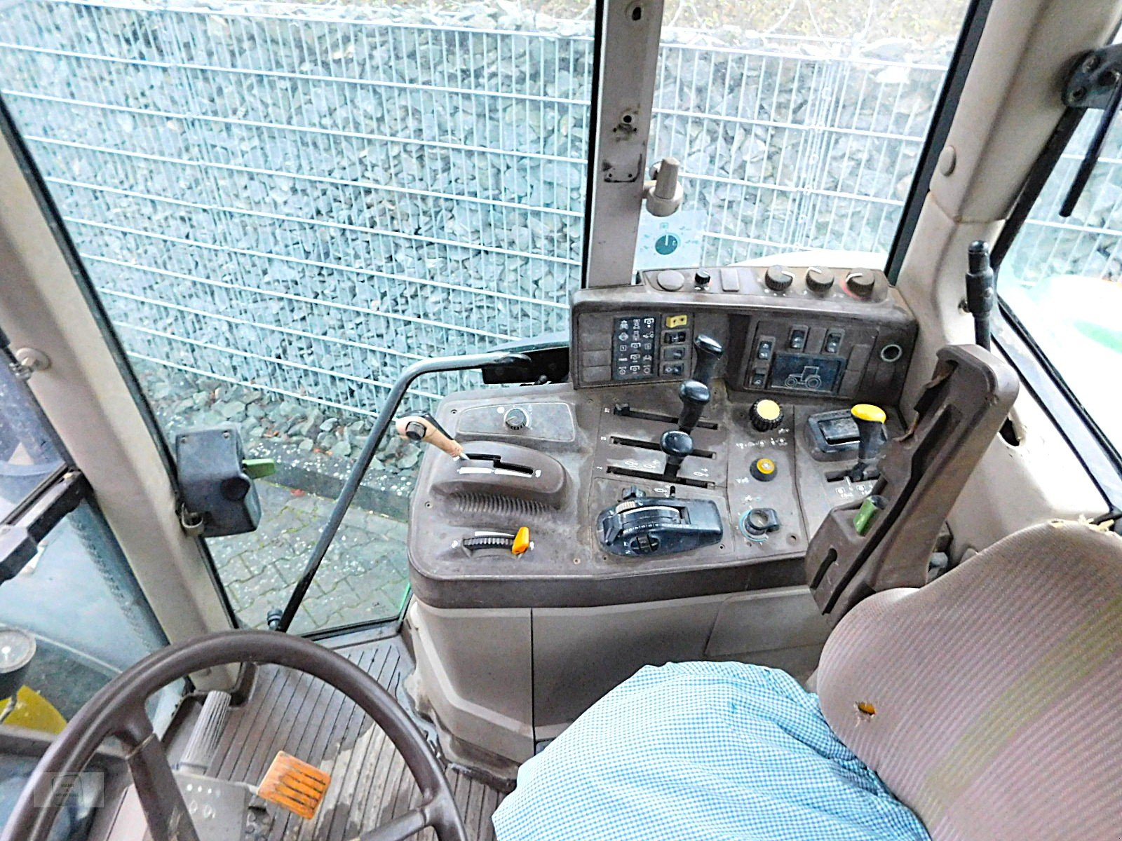 Traktor des Typs John Deere 6420 Premium, Gebrauchtmaschine in Gross-Bieberau (Bild 5)