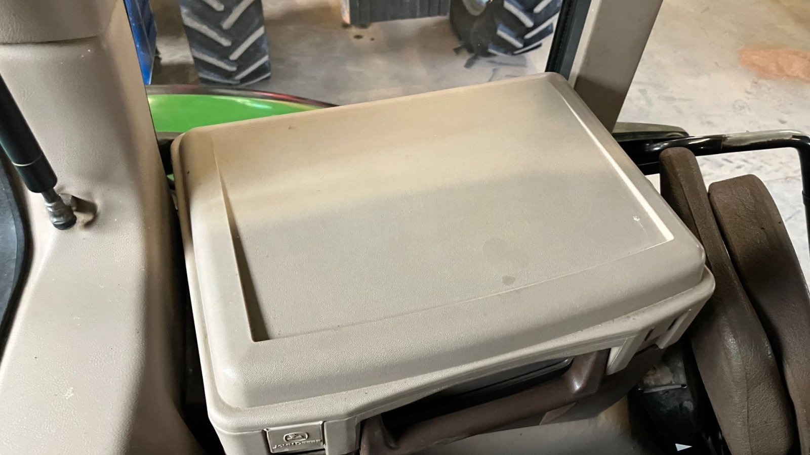 Traktor του τύπου John Deere 6420 TLS, Gebrauchtmaschine σε Thorsø (Φωτογραφία 20)