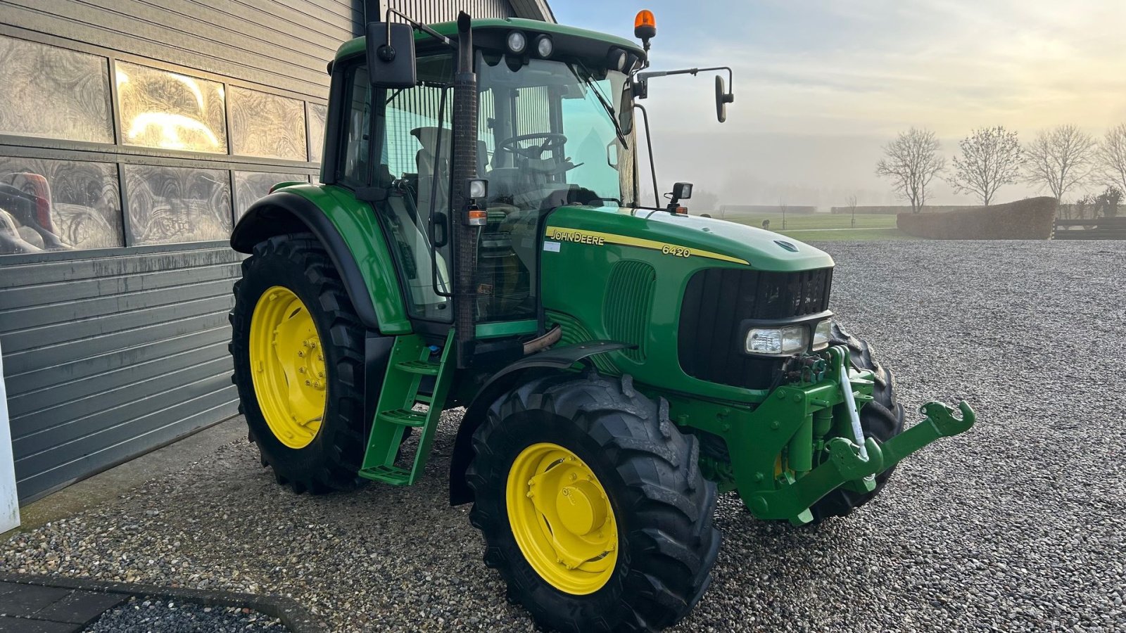 Traktor от тип John Deere 6420 TLS, Gebrauchtmaschine в Thorsø (Снимка 4)