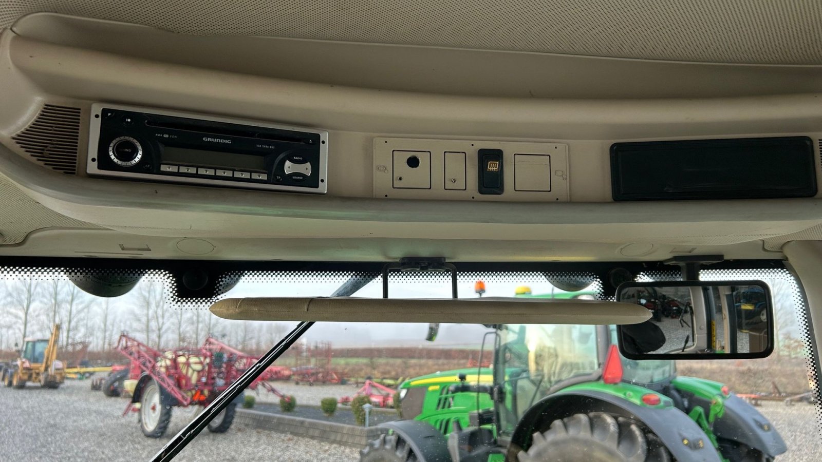 Traktor от тип John Deere 6420 TLS, Gebrauchtmaschine в Thorsø (Снимка 23)