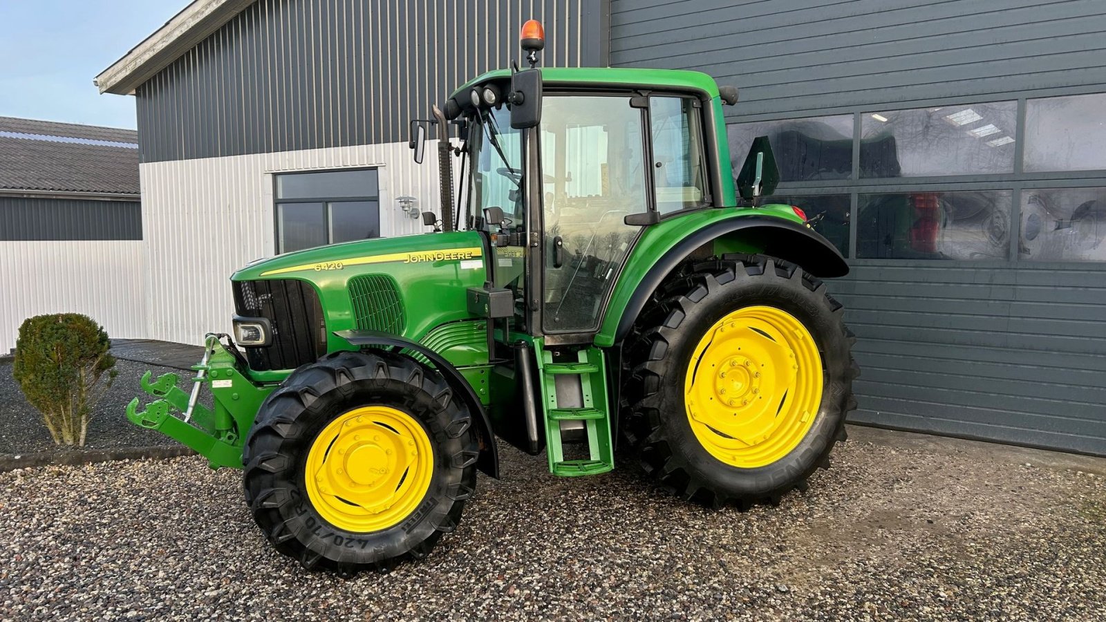Traktor от тип John Deere 6420 TLS, Gebrauchtmaschine в Thorsø (Снимка 1)