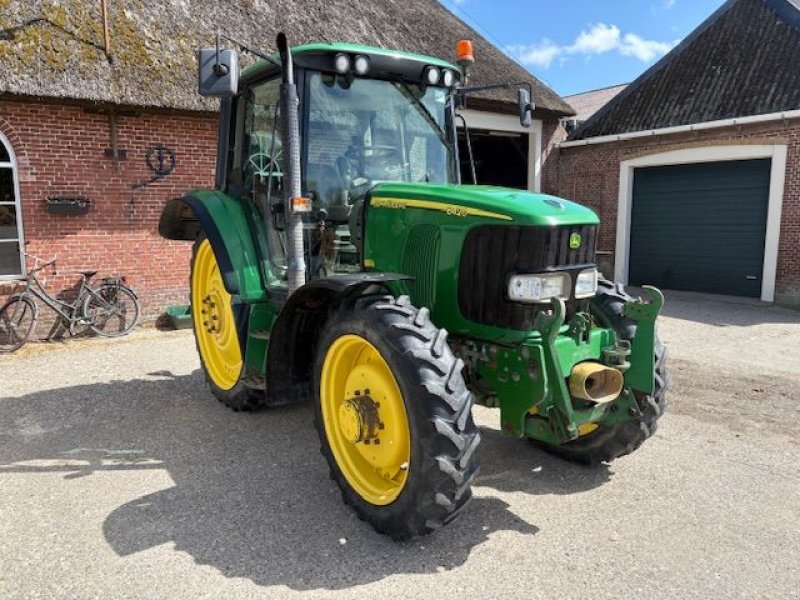 Traktor типа John Deere 6420, Gebrauchtmaschine в St. - Jacobiparochie (Фотография 3)