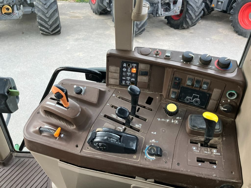 Traktor des Typs John Deere 6420S, Gebrauchtmaschine in VIRECOURT (Bild 9)