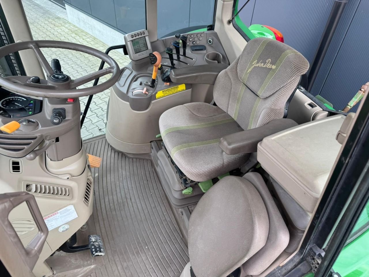 Traktor of the type John Deere 6430 Premium, Gebrauchtmaschine in Daarle (Picture 9)