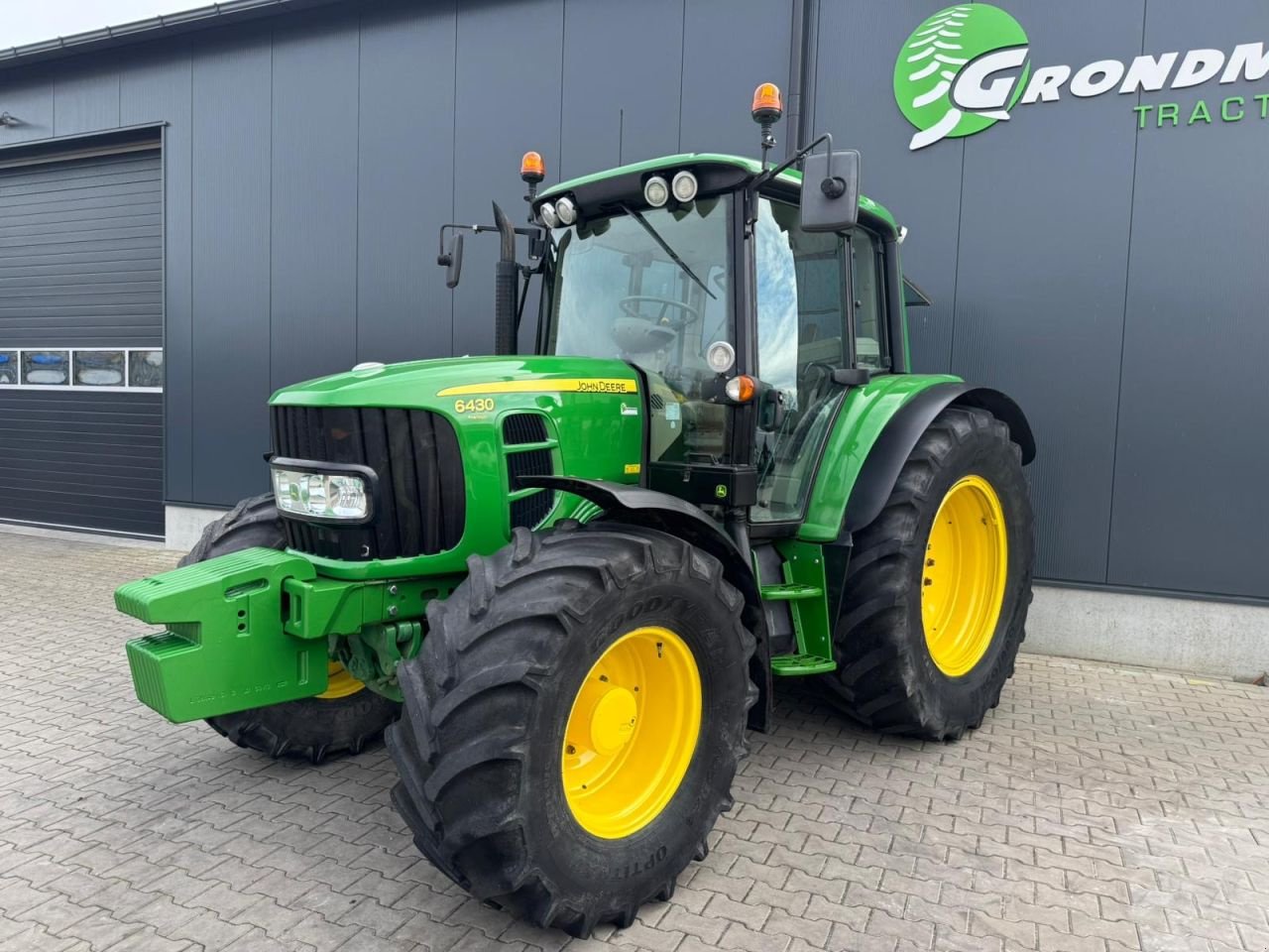 Traktor of the type John Deere 6430 Premium, Gebrauchtmaschine in Daarle (Picture 2)