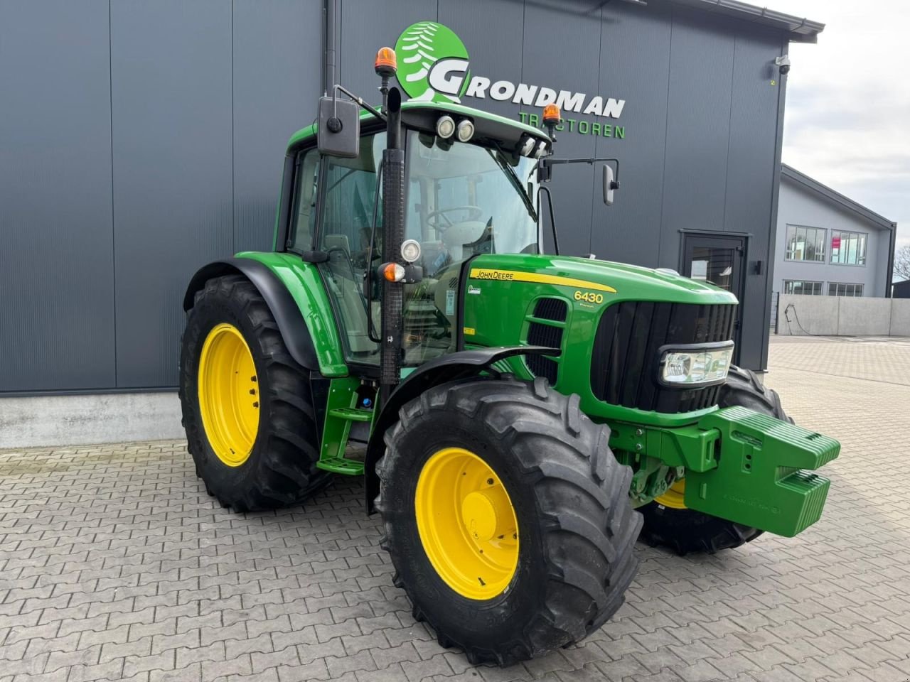 Traktor of the type John Deere 6430 Premium, Gebrauchtmaschine in Daarle (Picture 4)