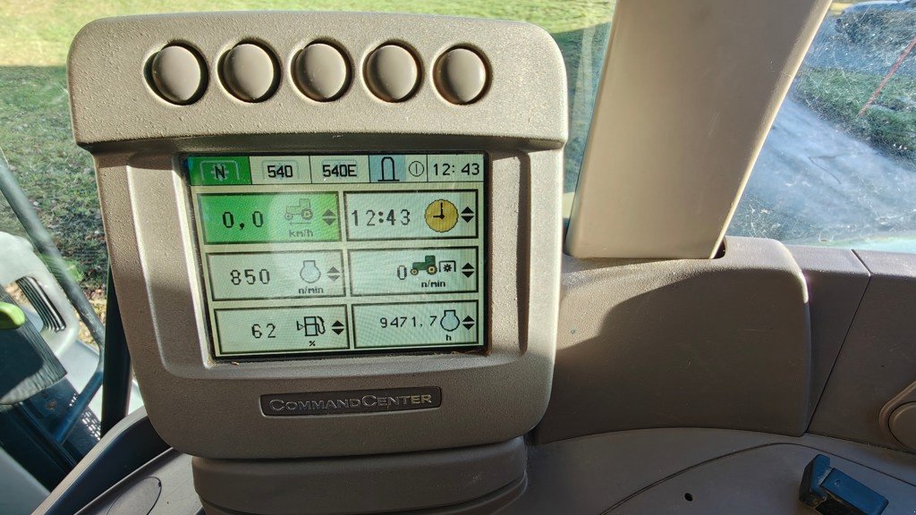 Traktor des Typs John Deere 6430 Premium, Gebrauchtmaschine in Albligen (Bild 3)