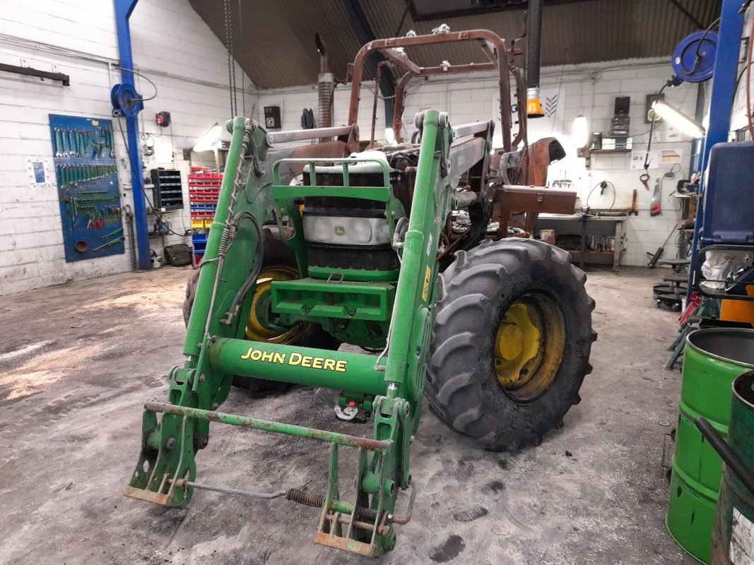 Traktor типа John Deere 6430, Gebrauchtmaschine в Viborg (Фотография 2)