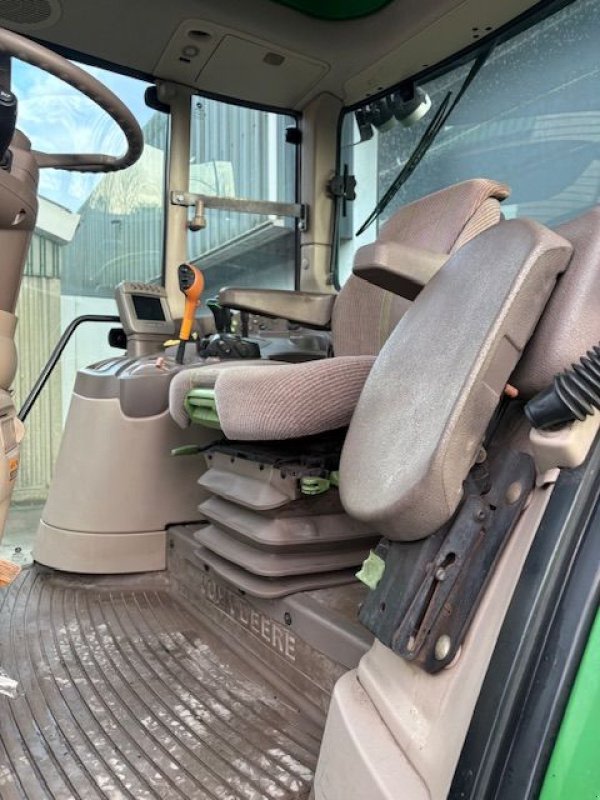 Traktor типа John Deere 6430, Gebrauchtmaschine в St. - Jacobiparochie (Фотография 9)