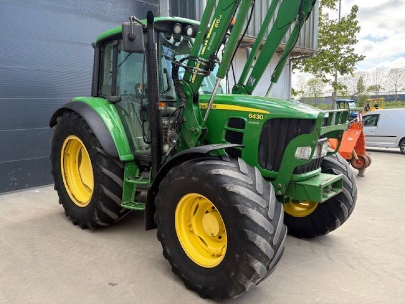 Traktor typu John Deere 6430, Gebrauchtmaschine v St. - Jacobiparochie (Obrázek 4)