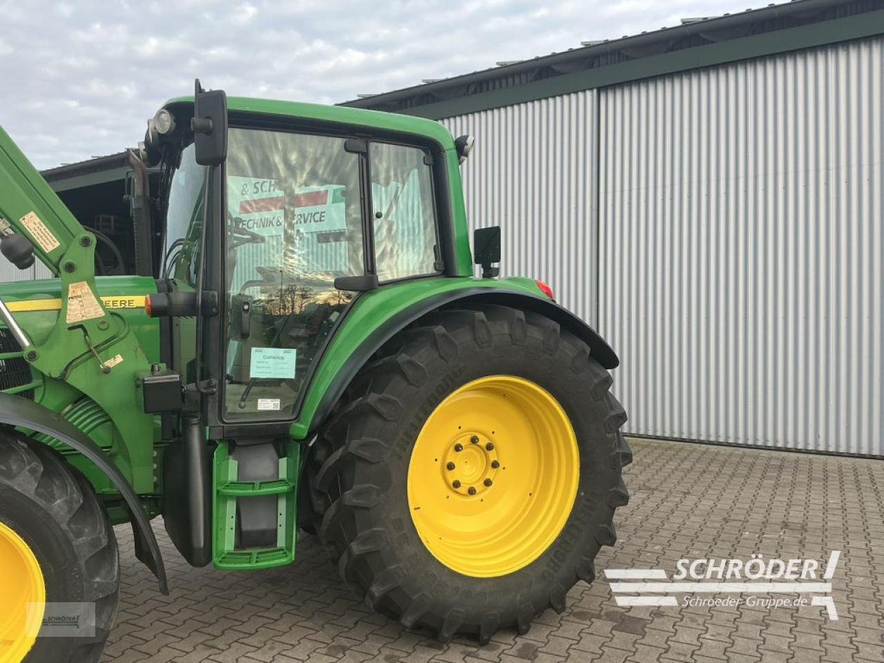 Traktor of the type John Deere 6430, Gebrauchtmaschine in Lastrup (Picture 19)