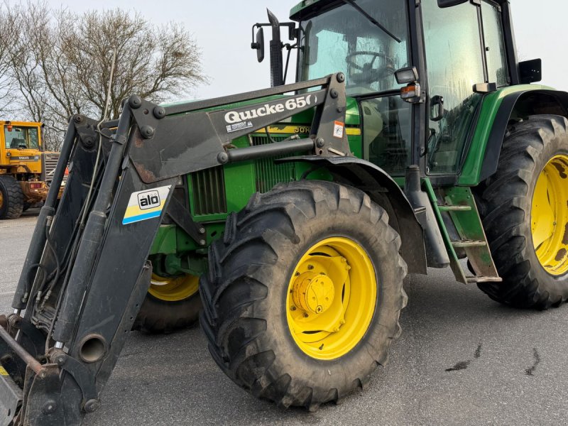 Traktor του τύπου John Deere 6510 KUN 3400 TIMER!, Gebrauchtmaschine σε Nørager