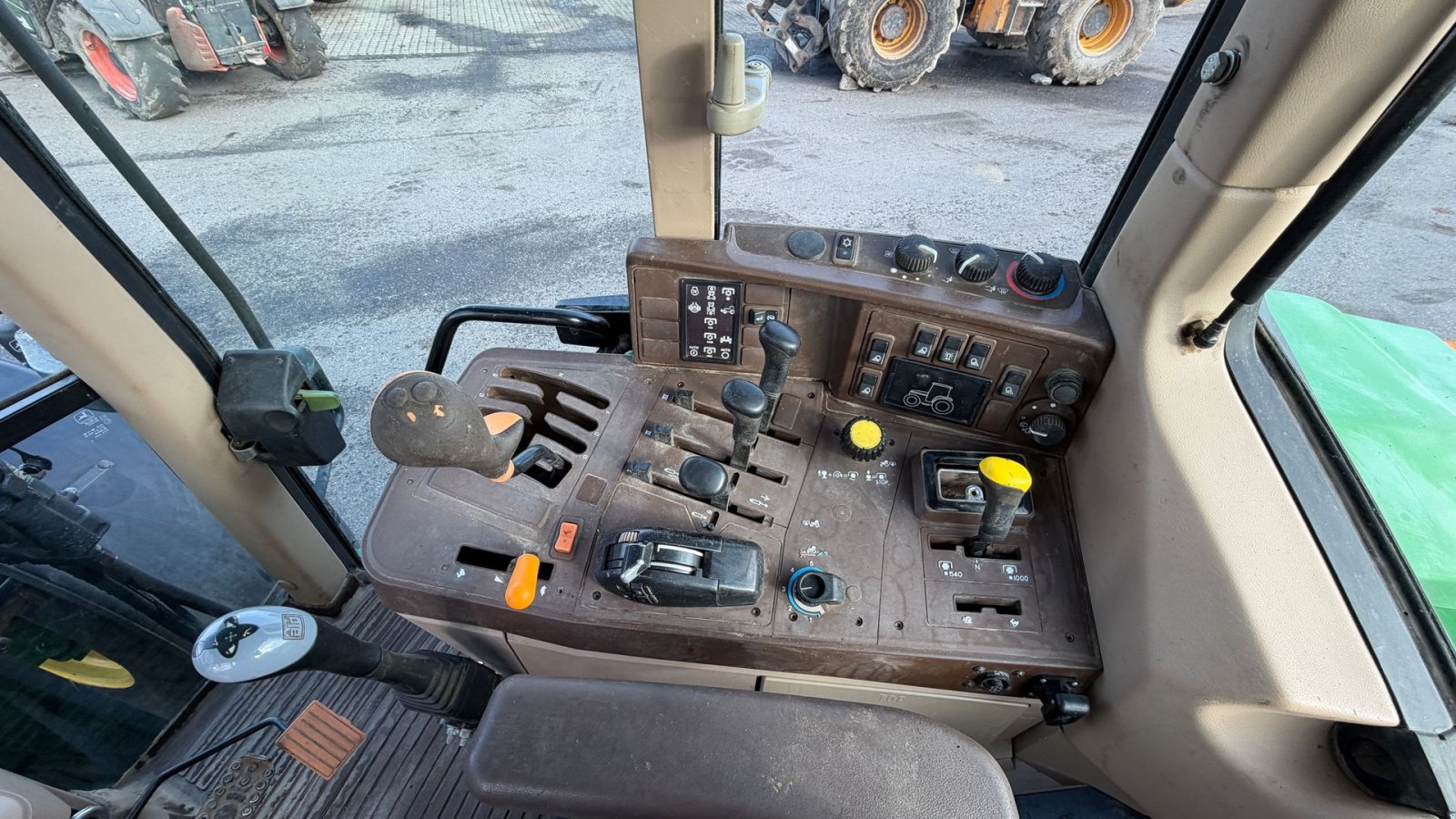 Traktor tipa John Deere 6510 KUN 3400 TIMER!, Gebrauchtmaschine u Nørager (Slika 15)