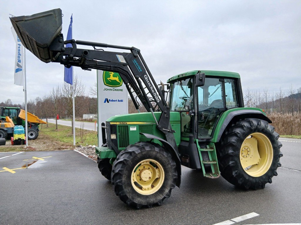 Traktor типа John Deere 6510, Gebrauchtmaschine в Lengnau (Фотография 1)