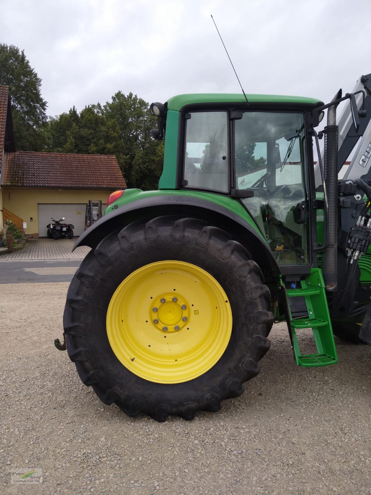 Traktor типа John Deere 6520 Premium, Gebrauchtmaschine в Pegnitz-Bronn (Фотография 3)