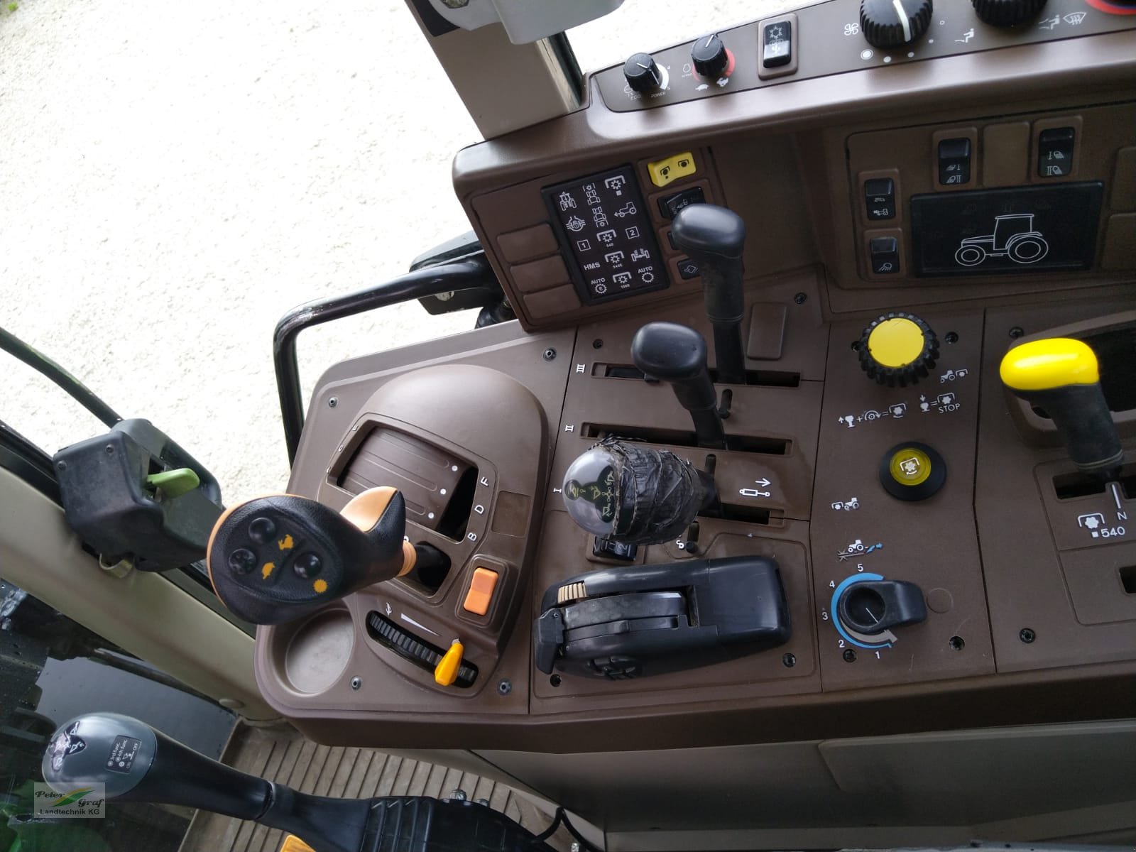 Traktor типа John Deere 6520 Premium, Gebrauchtmaschine в Pegnitz-Bronn (Фотография 12)