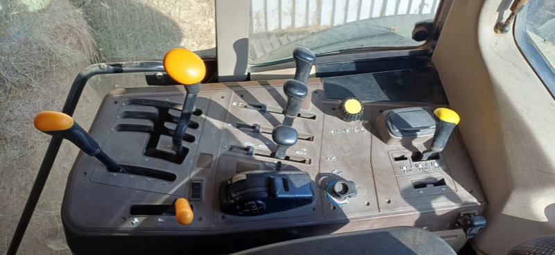 Traktor типа John Deere 6520 SE, Gebrauchtmaschine в Richebourg (Фотография 11)