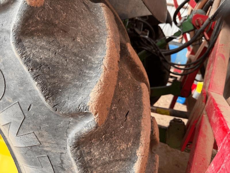 Traktor des Typs John Deere 6520 SE, Gebrauchtmaschine in Richebourg (Bild 4)