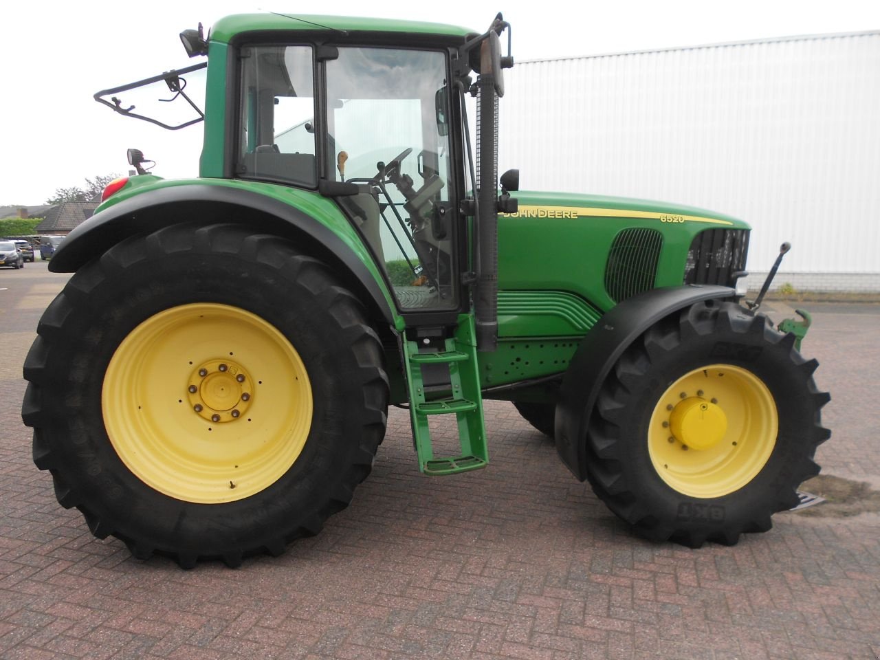 Traktor van het type John Deere 6520, Gebrauchtmaschine in Oirschot (Foto 4)