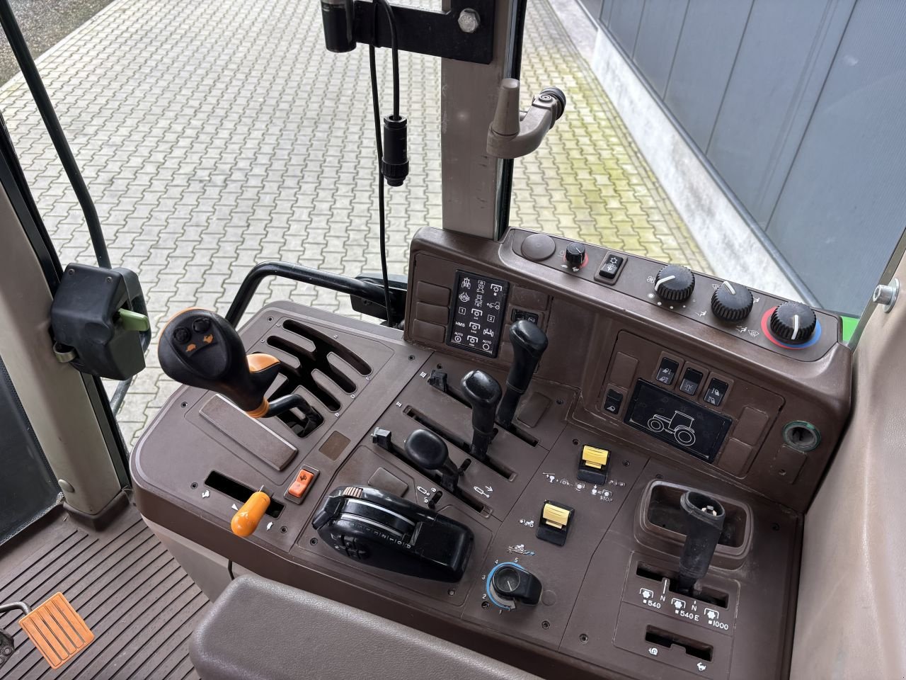 Traktor del tipo John Deere 6520, Gebrauchtmaschine en Daarle (Imagen 10)