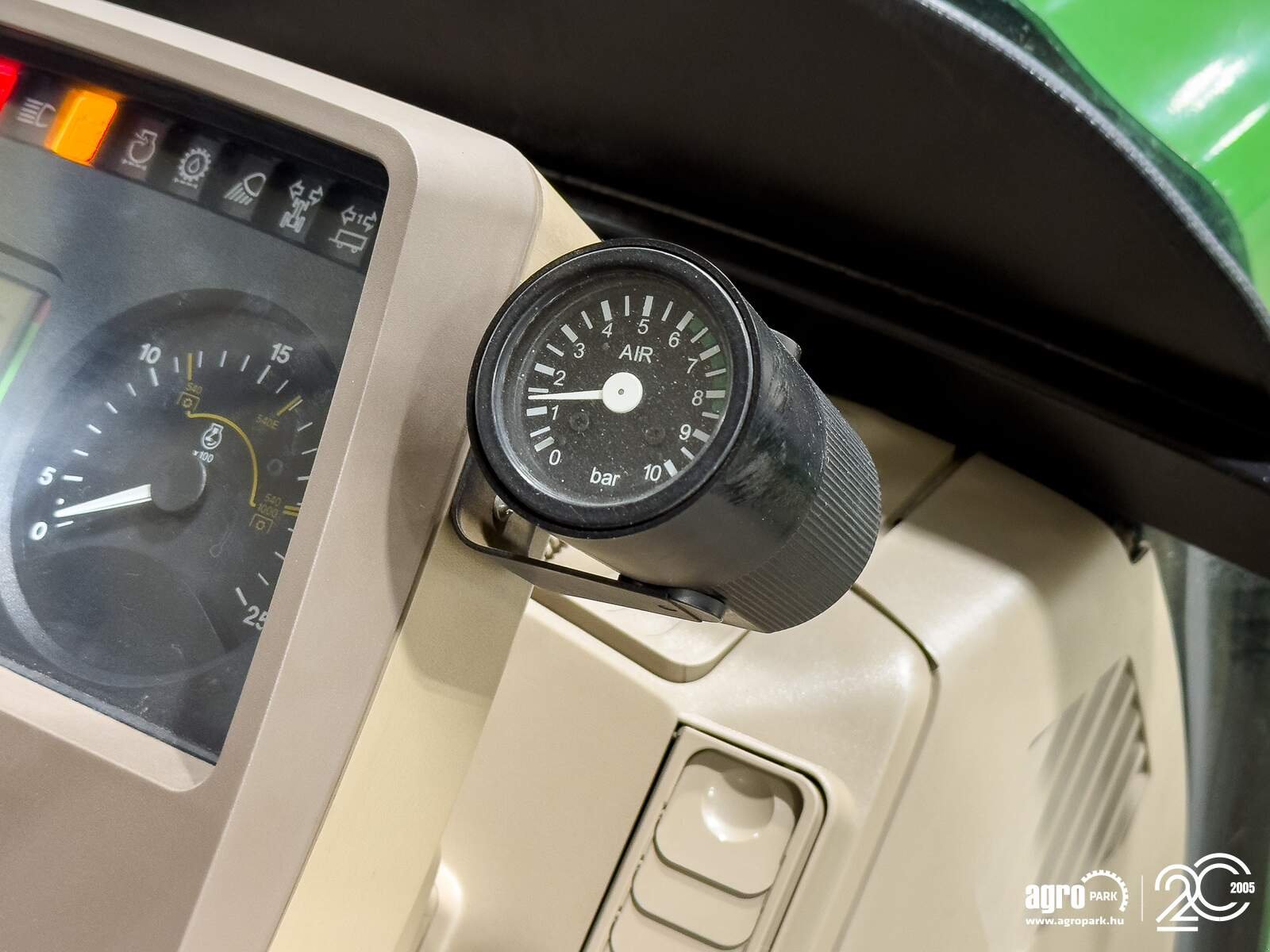 Traktor of the type John Deere 6530, Gebrauchtmaschine in Csengele (Picture 24)