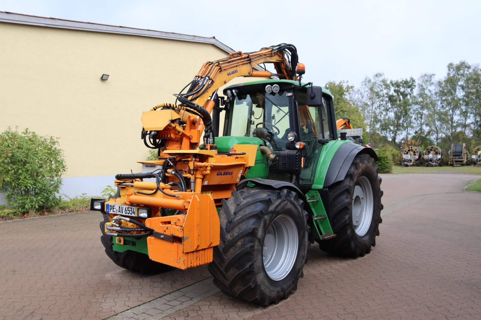 Traktor типа John Deere 6534 Premium, Gebrauchtmaschine в Wendeburg (Фотография 1)