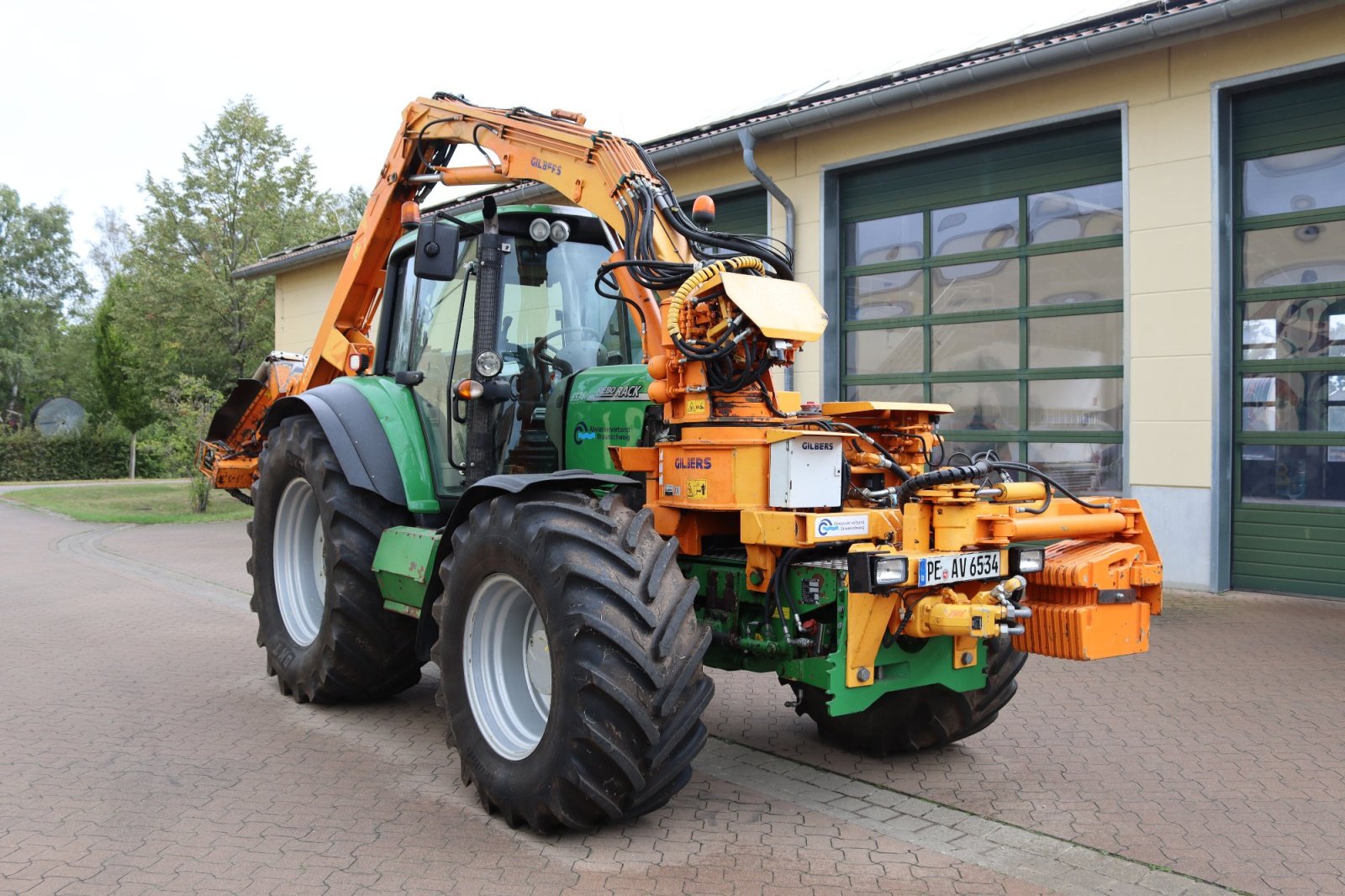 Traktor типа John Deere 6534 Premium, Gebrauchtmaschine в Wendeburg (Фотография 2)
