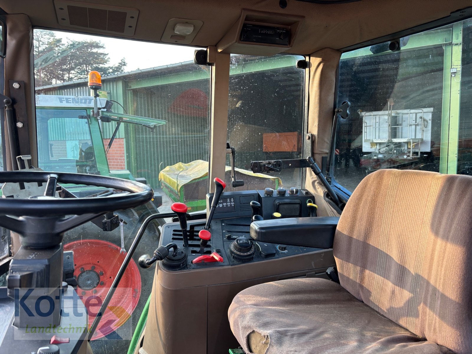 Traktor от тип John Deere 6600, Gebrauchtmaschine в Rieste (Снимка 7)