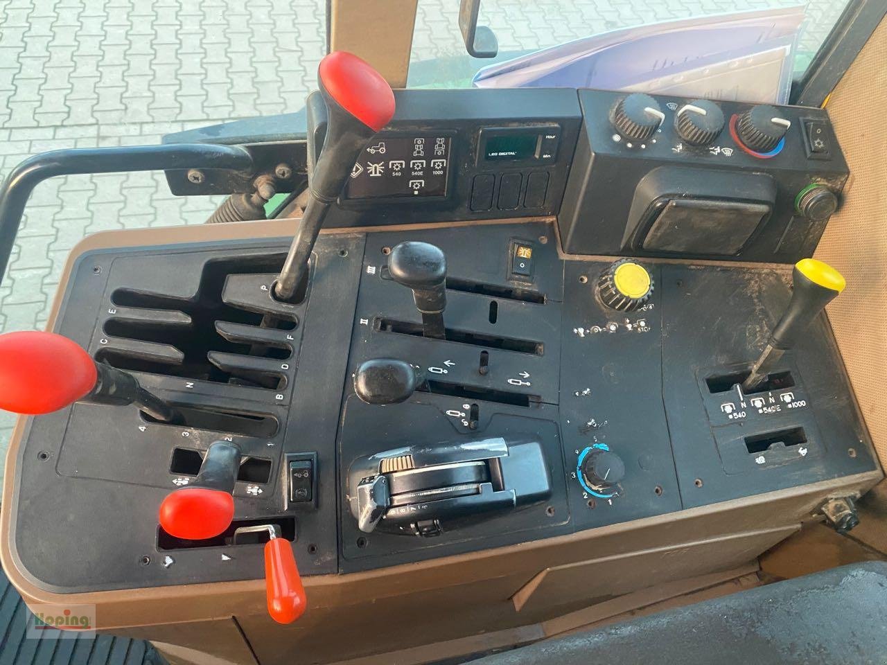 Traktor des Typs John Deere 6600, Gebrauchtmaschine in Bakum (Bild 16)