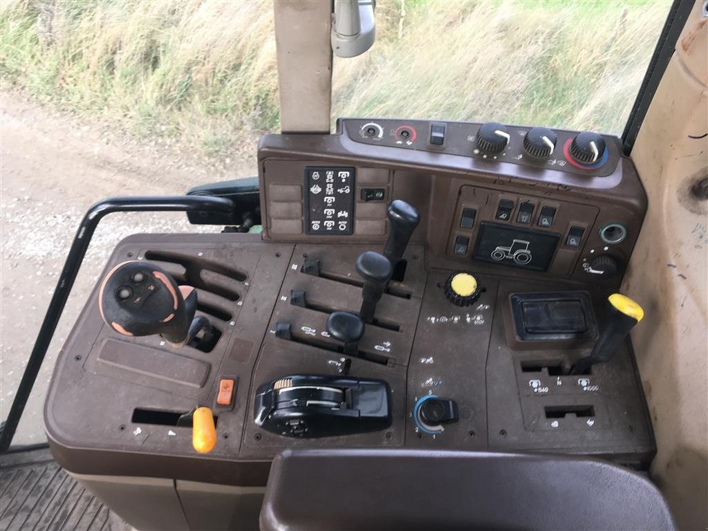 Traktor типа John Deere 6610 m/Frontlift Gode dæk, Gebrauchtmaschine в Bjerringbro (Фотография 6)