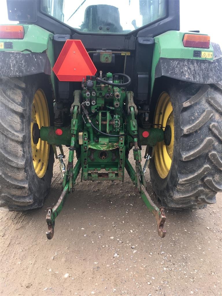 Traktor типа John Deere 6610 m/Frontlift Gode dæk, Gebrauchtmaschine в Bjerringbro (Фотография 4)
