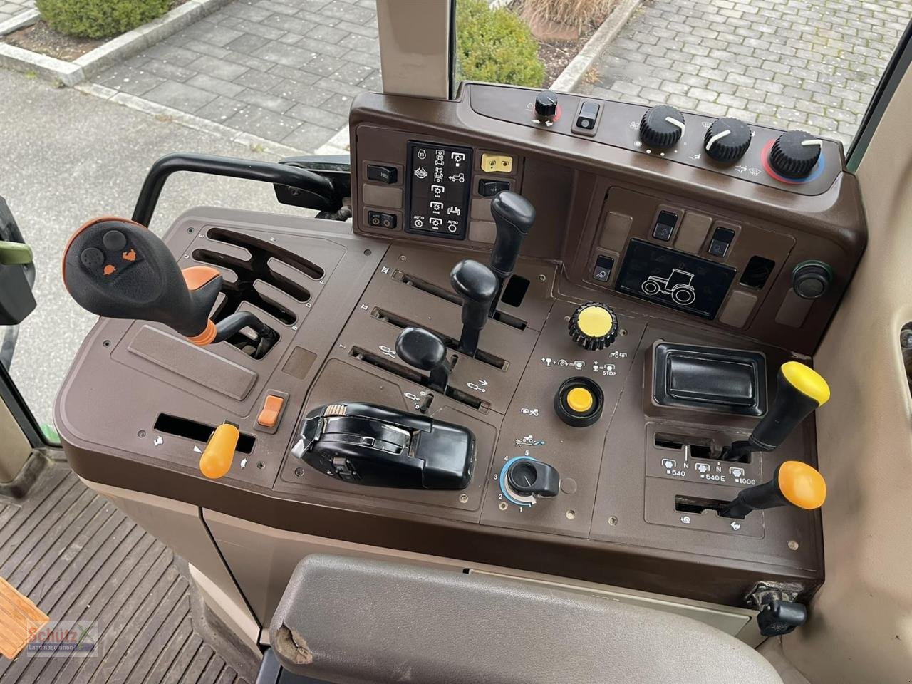 Traktor типа John Deere 6610 PowerQuad FKH FZW PTO, Gebrauchtmaschine в Schierling (Фотография 19)